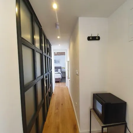 The At 4* Split