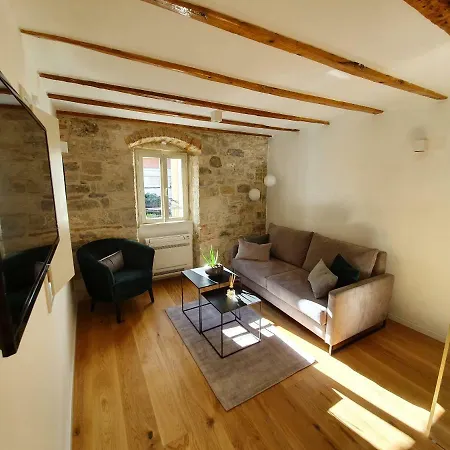 The At Bed and breakfast 4*